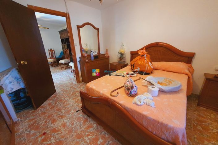 Image No.33-3 Bed Country House for sale