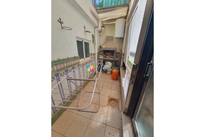 Image No.13-4 Bed Townhouse for sale