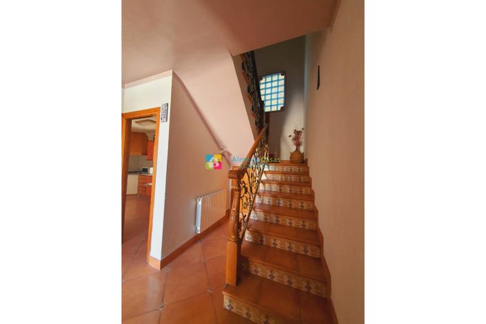 Image No.19-4 Bed Townhouse for sale