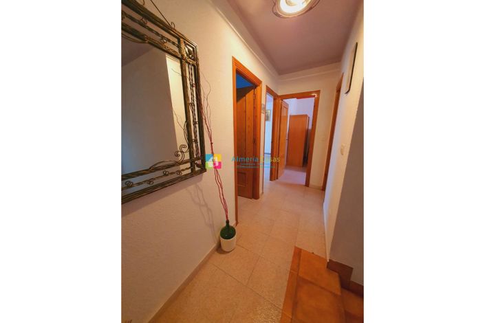 Image No.21-4 Bed Townhouse for sale