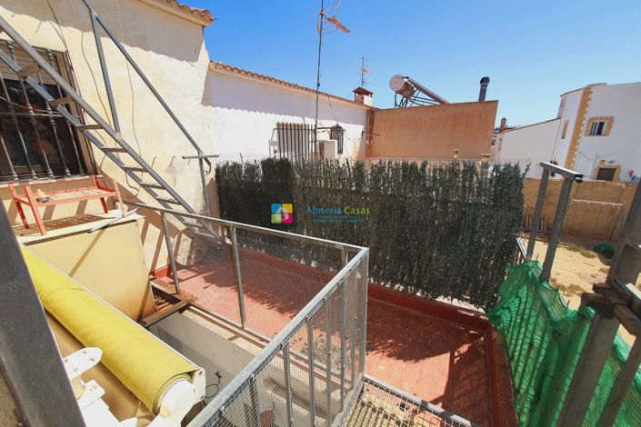 Image No.34-4 Bed Townhouse for sale