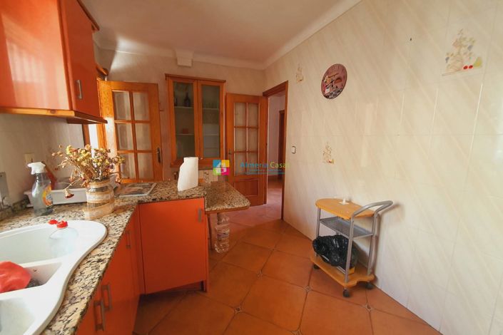 Image No.8-4 Bed Townhouse for sale