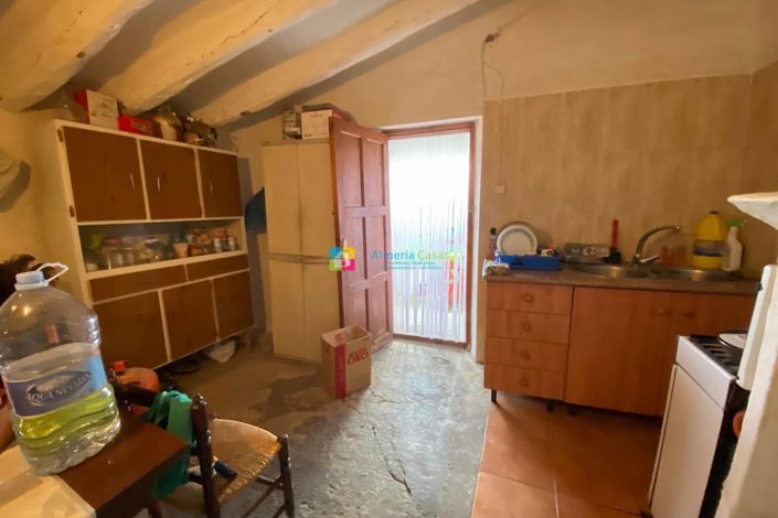 Image No.13-4 Bed Townhouse for sale