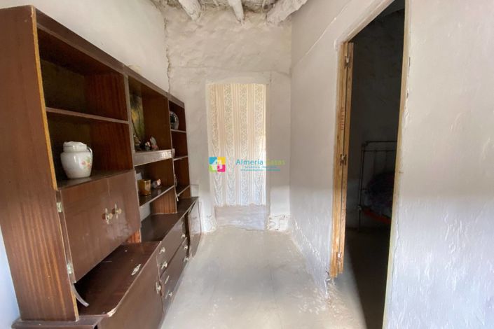 Image No.30-5 Bed Country House for sale