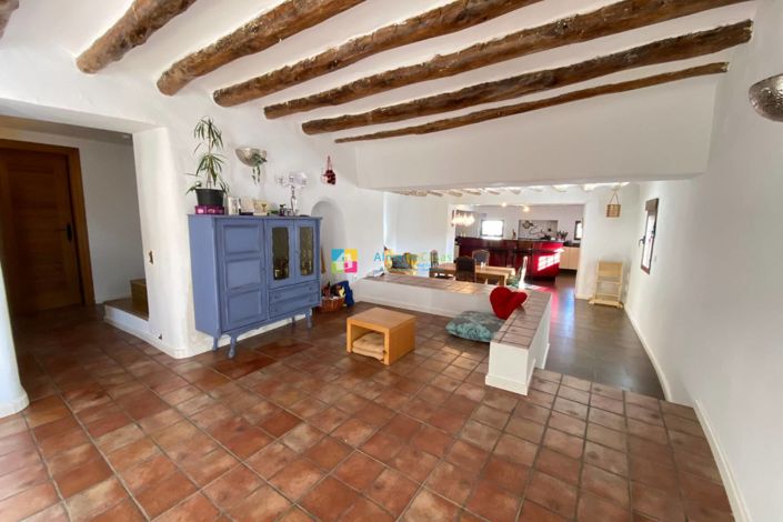 Image No.13-7 Bed Country House for sale