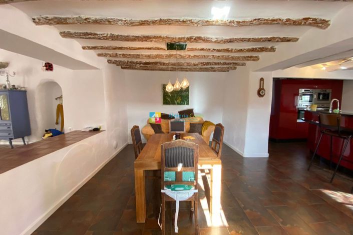 Image No.15-7 Bed Country House for sale