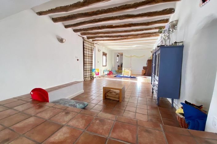 Image No.22-7 Bed Country House for sale