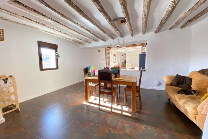 Image No.21-7 Bed Country House for sale