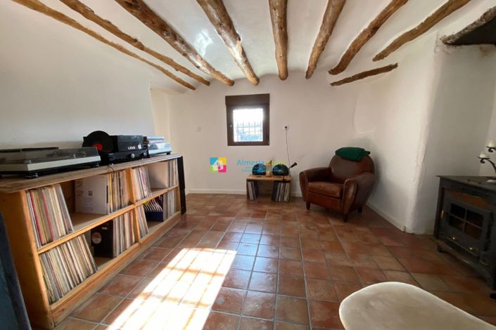 Image No.28-7 Bed Country House for sale