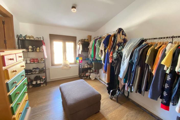 Image No.36-7 Bed Country House for sale