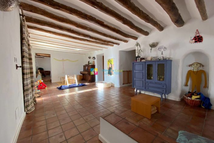 Image No.12-7 Bed Country House for sale