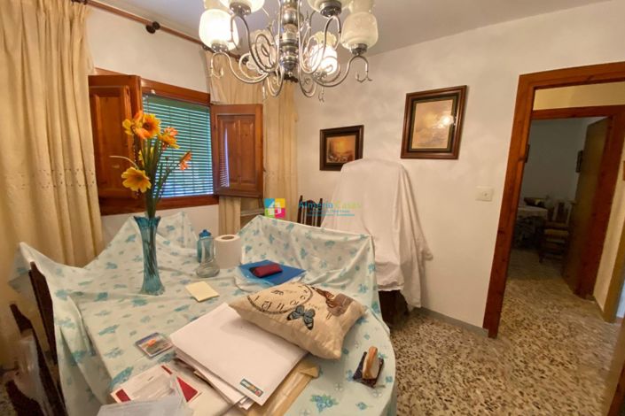 Image No.7-6 Bed Townhouse for sale