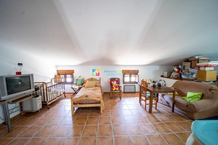 Image No.22-5 Bed Country House for sale