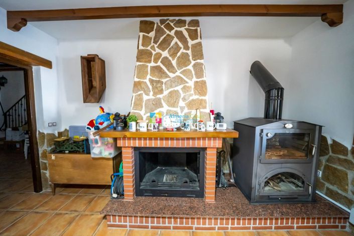 Image No.6-5 Bed Country House for sale