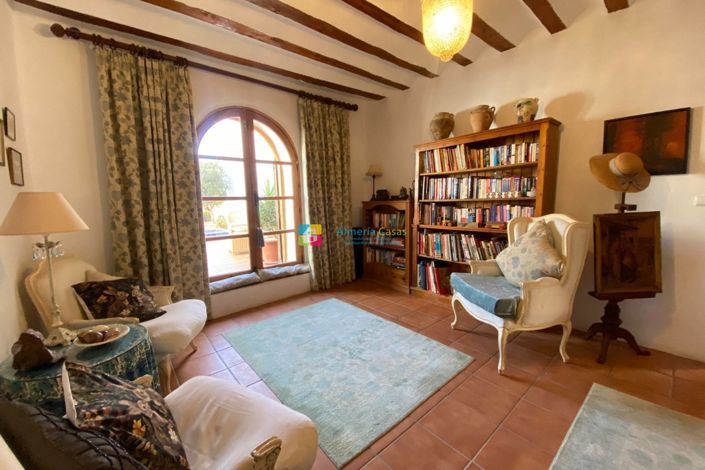 Image No.23-8 Bed Country House for sale