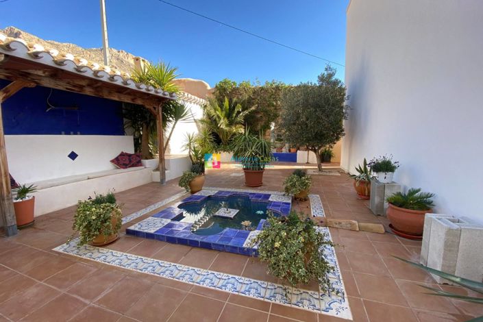 Image No.25-8 Bed Country House for sale