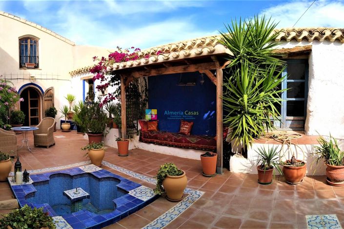 Image No.26-8 Bed Country House for sale