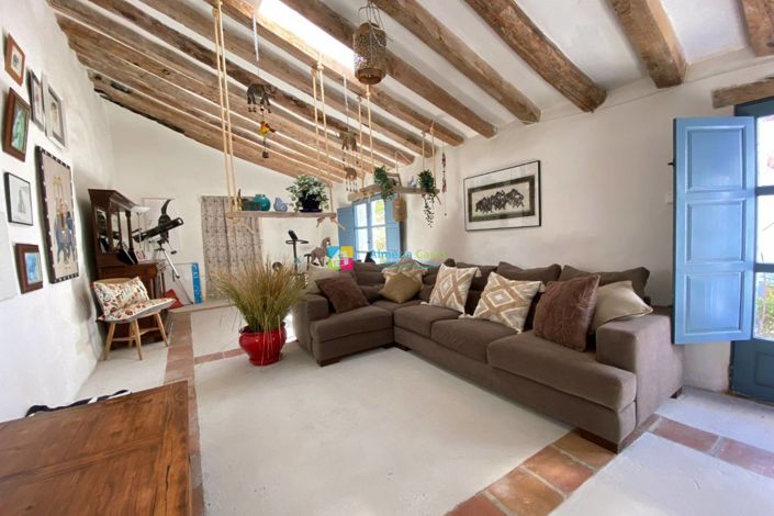 Image No.28-8 Bed Country House for sale