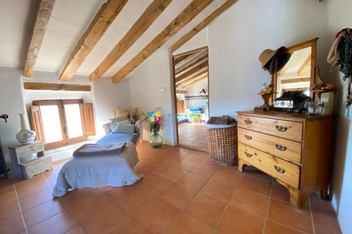 Image No.36-8 Bed Country House for sale