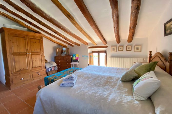 Image No.43-8 Bed Country House for sale