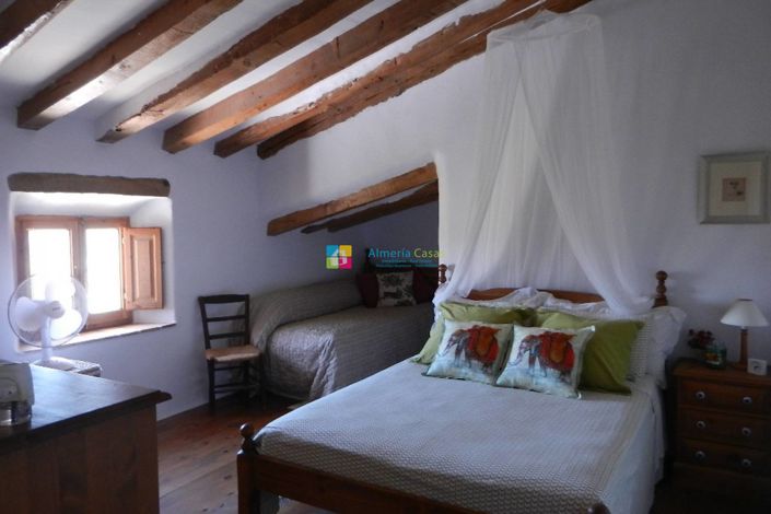 Image No.50-8 Bed Country House for sale