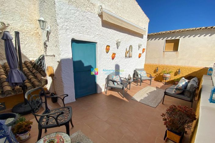 Image No.36-3 Bed Townhouse for sale