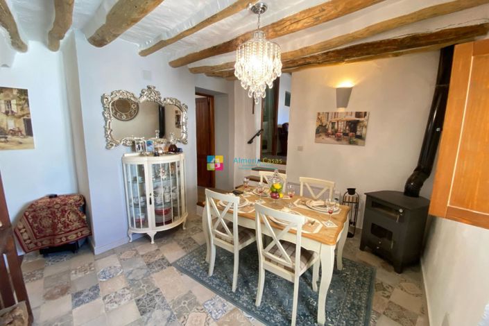 Image No.4-3 Bed Townhouse for sale