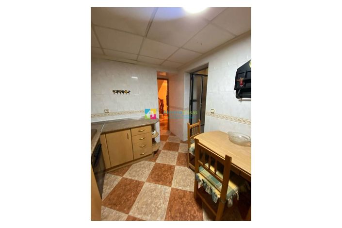 Image No.10-4 Bed Townhouse for sale