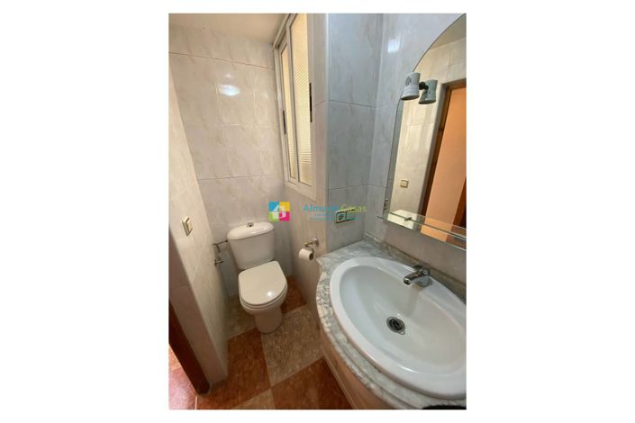 Image No.21-4 Bed Townhouse for sale