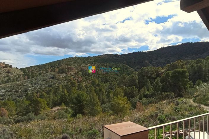 Image No.15-3 Bed Country House for sale