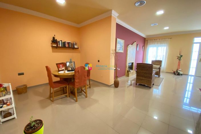 Image No.11-4 Bed Duplex for sale