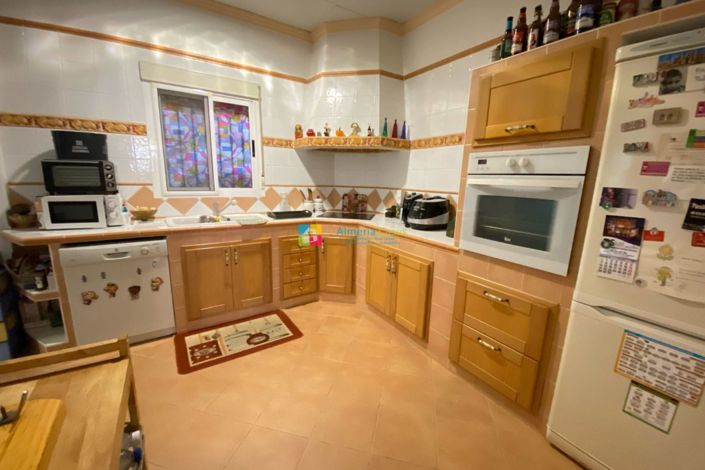 Image No.6-4 Bed Duplex for sale