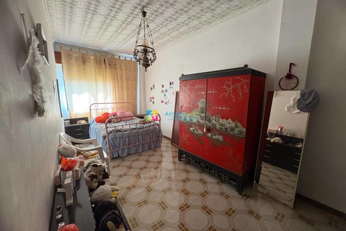 Image No.15-3 Bed Townhouse for sale