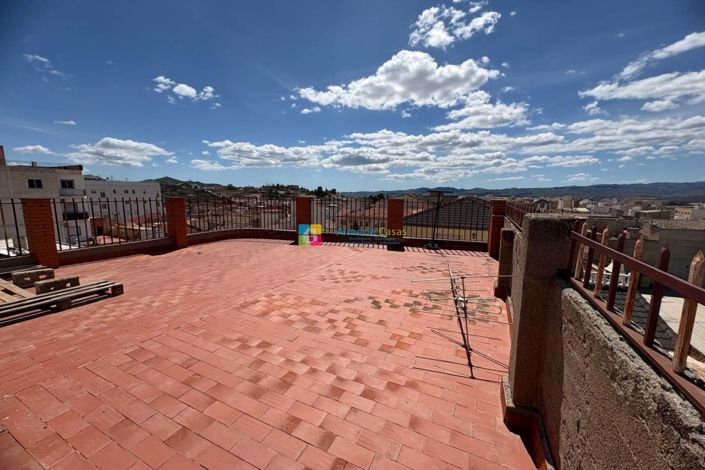 Image No.24-3 Bed Townhouse for sale