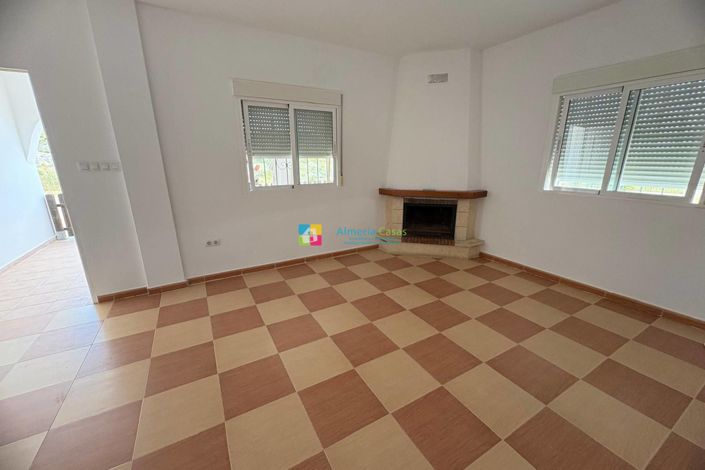 Image No.5-3 Bed Villa for sale