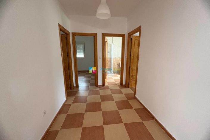 Image No.7-3 Bed Villa for sale