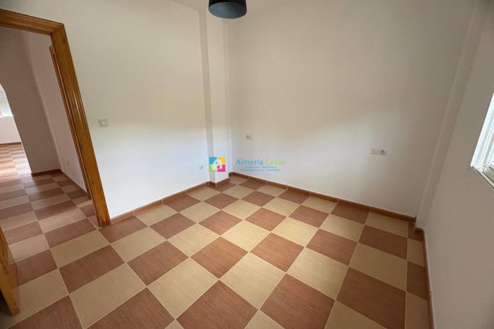 Image No.9-3 Bed Villa for sale