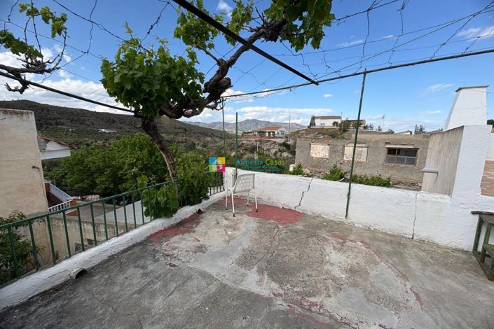 Image No.22-7 Bed Townhouse for sale