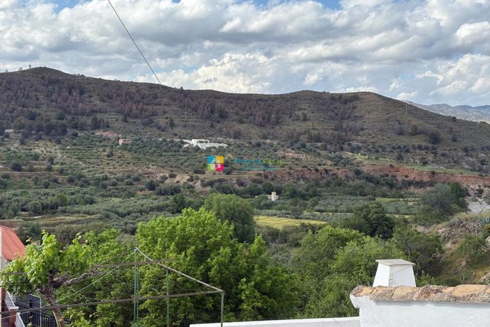 Image No.43-7 Bed Townhouse for sale