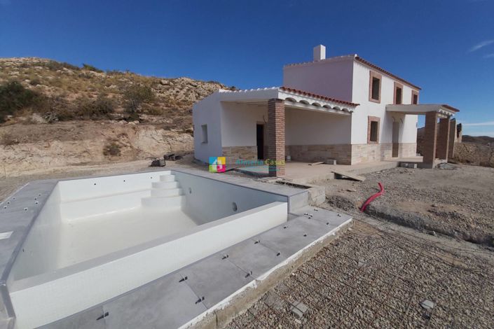 Image No.1-3 Bed Country House for sale