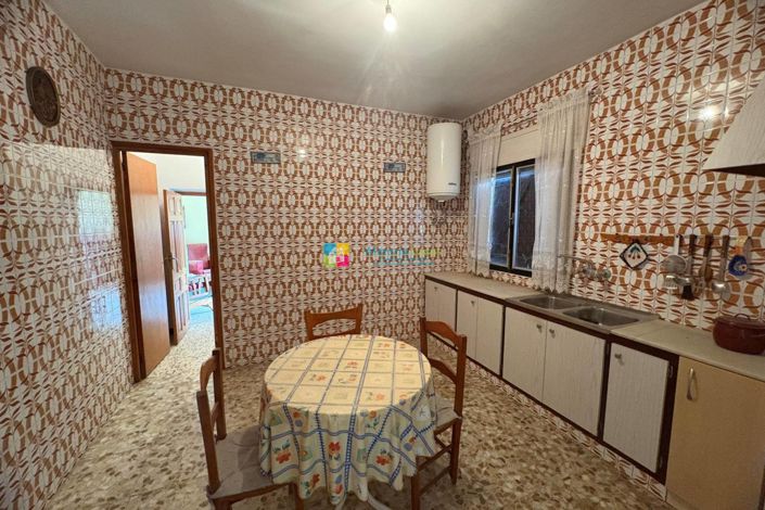 Image No.15-3 Bed Country House for sale