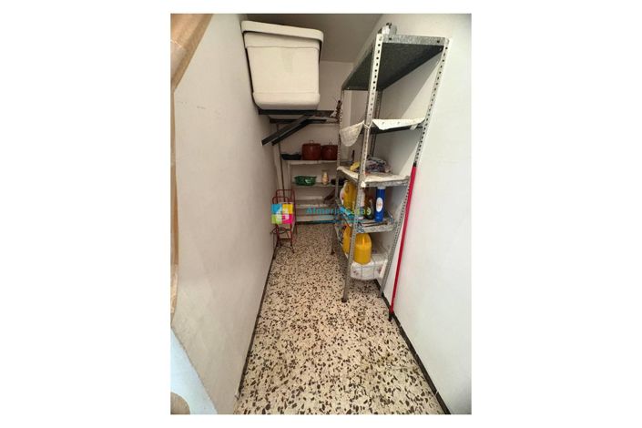 Image No.16-3 Bed Country House for sale