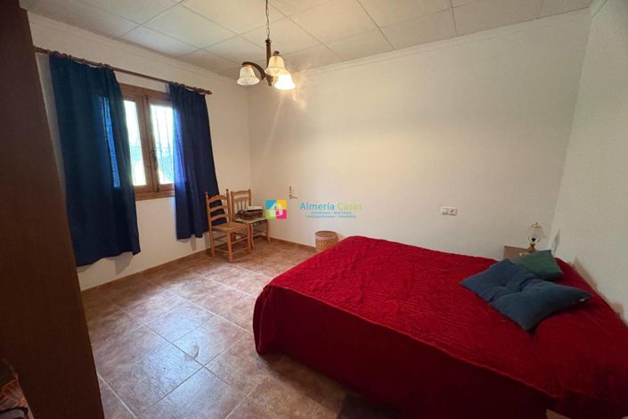 Image No.10-2 Bed Country House for sale