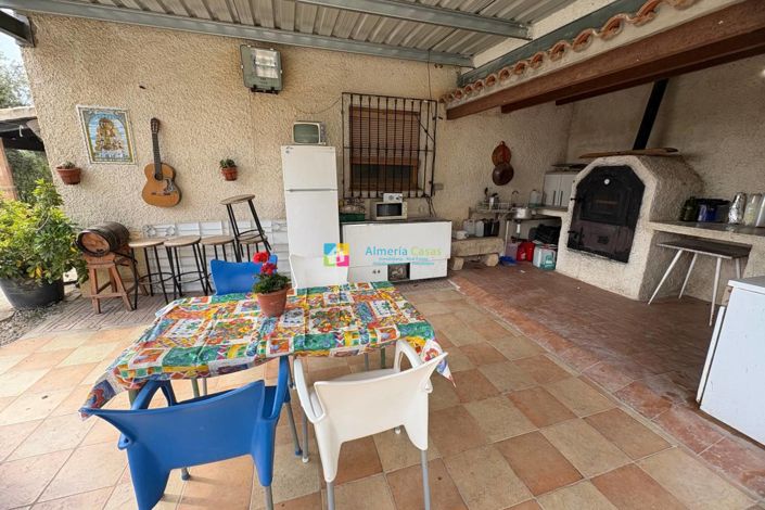 Image No.2-2 Bed Country House for sale