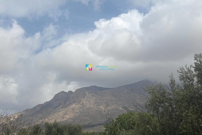 Image No.20-2 Bed Country House for sale