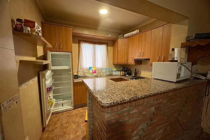 Image No.7-2 Bed Country House for sale