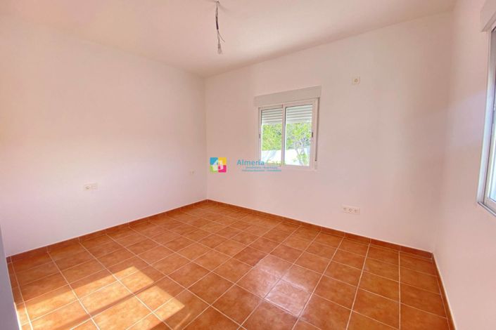 Image No.12-3 Bed Villa for sale