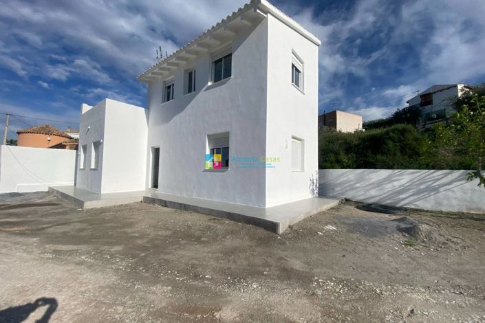 Image No.3-3 Bed Villa for sale