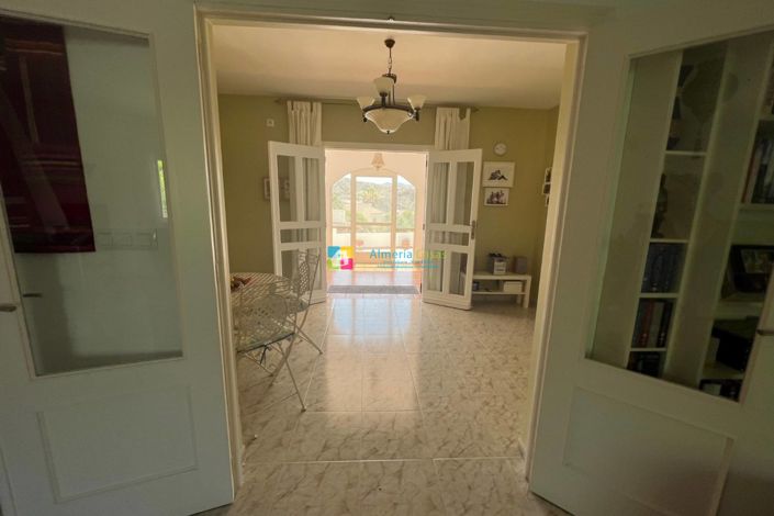 Image No.22-4 Bed Villa for sale