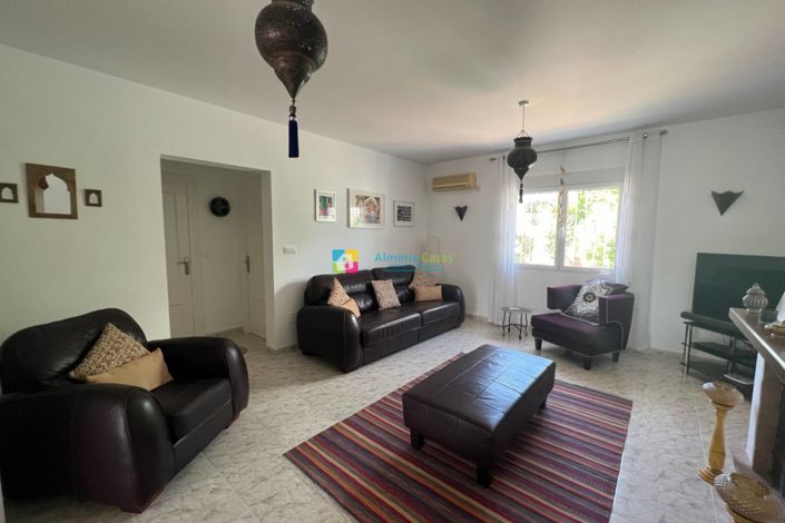 Image No.7-4 Bed Villa for sale